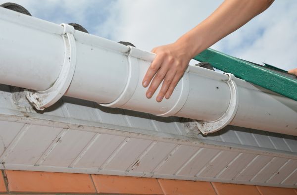 Gutter Reattachment in Duluth