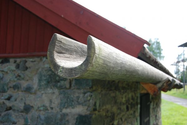 Wooden Gutter Repair in Duluth