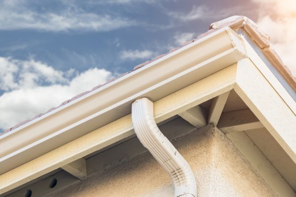 Seamless Gutter Replacement in Duluth